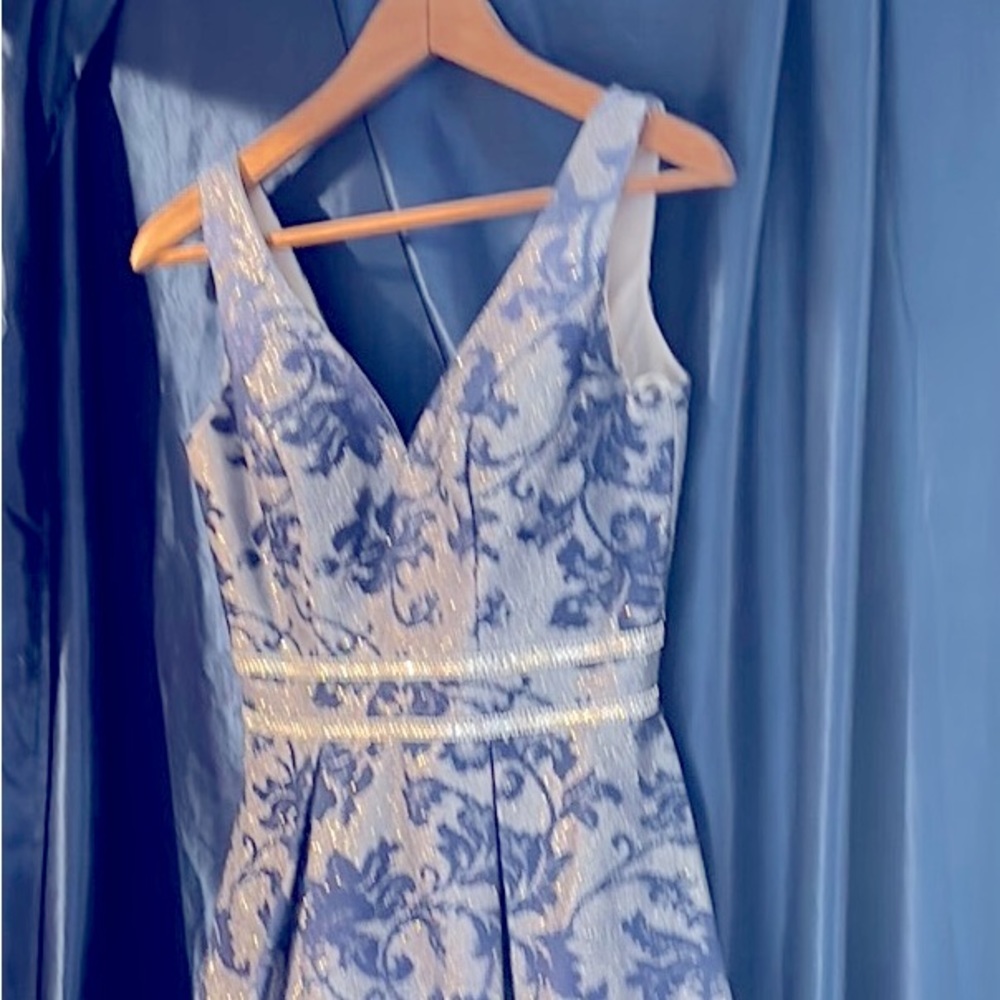 Party dress size 4
